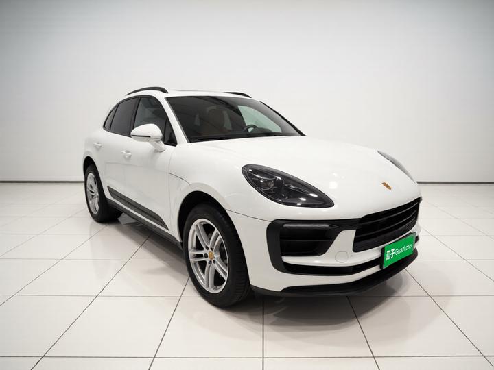 2023 Macan 2.0T photo 3