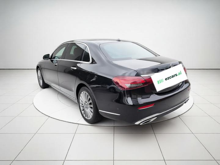 E-Class 2022 E 300 L Fashion photo 4