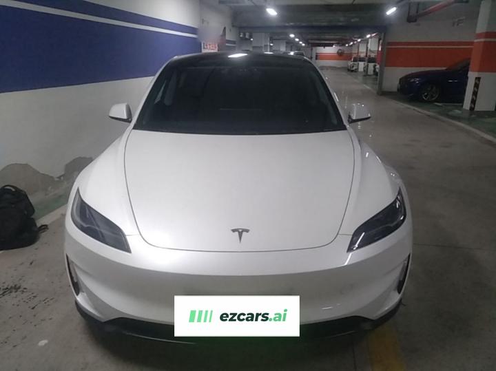 Model 3 2024 Performance AWD photo 2