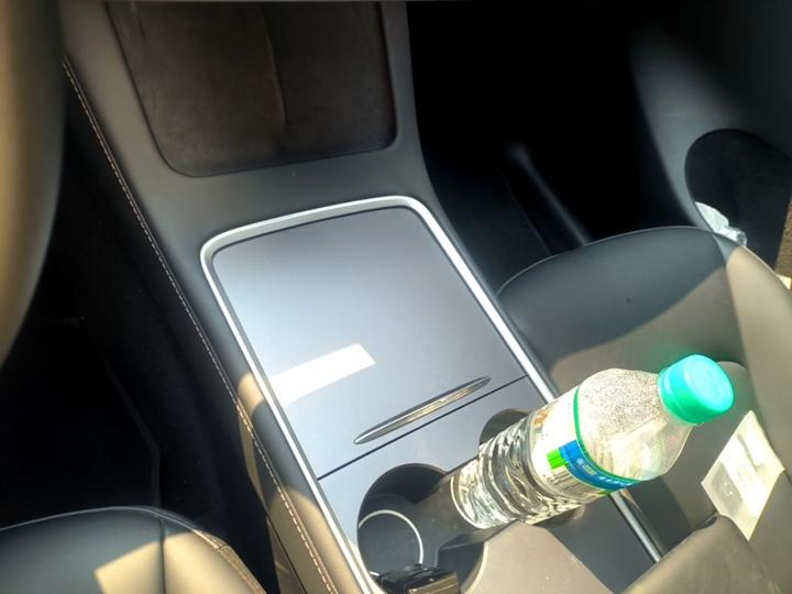 Model Y 2023 Long Range AWD photo 5