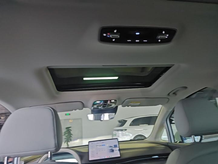 iMAX8 EV 2025 1.5T DMH photo 7
