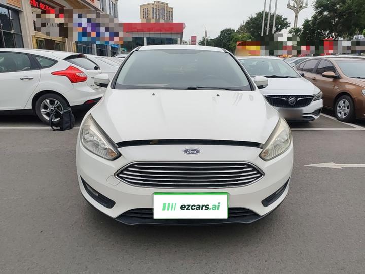 Focus 2015 Sedan 1.6L AT Comfort photo 2