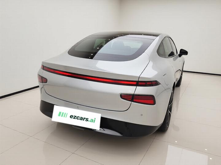 P7 2023 P7i 702 Pro photo 6