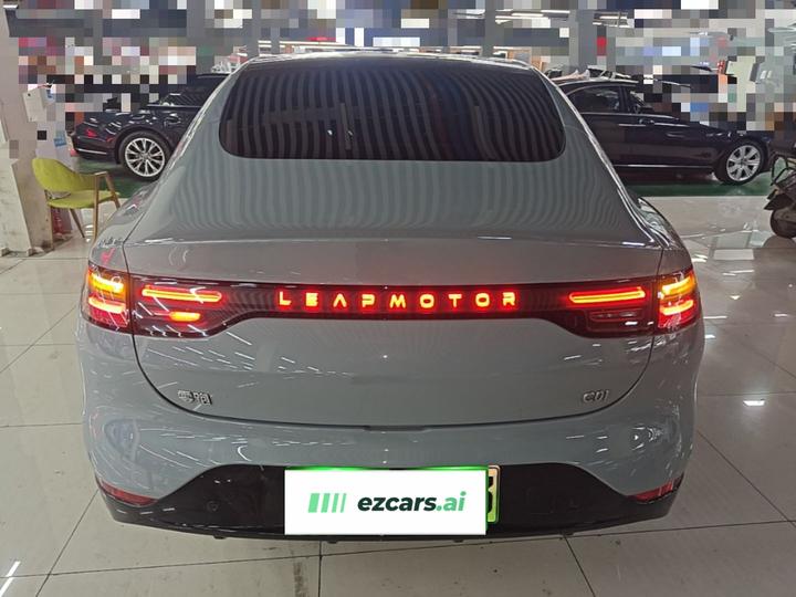 Leapmotor C01 2024 EREV 216 Comfort photo 3