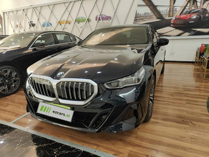 5 Series Imported 2024 530i Leading M Sport Package