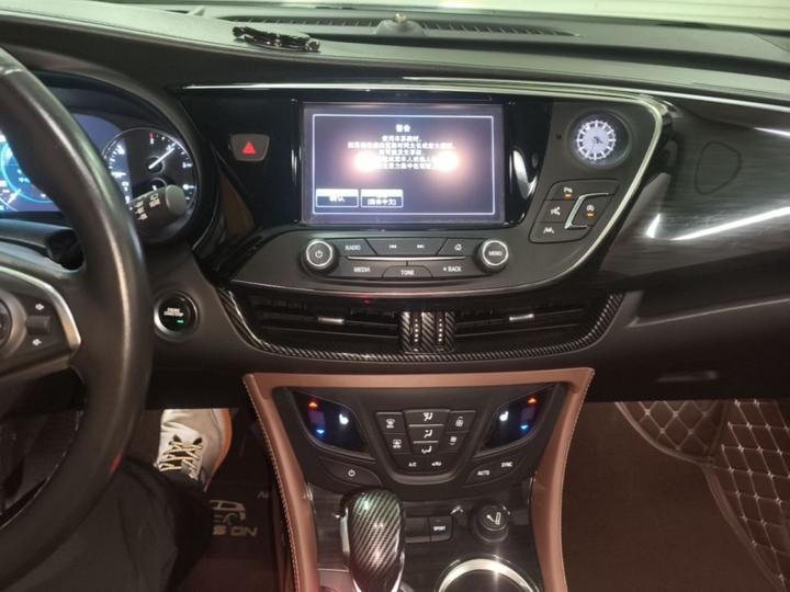 Envision 2018 28T AWD Luxury photo 8