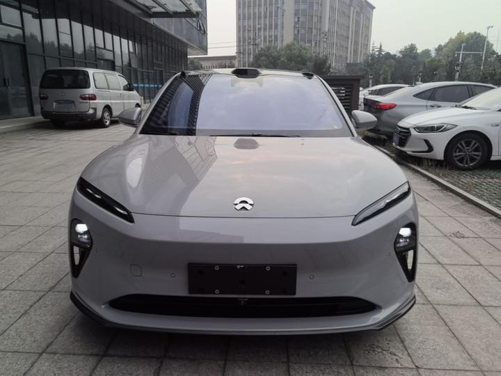 ET5T 2024 75kWh Touring photo 2