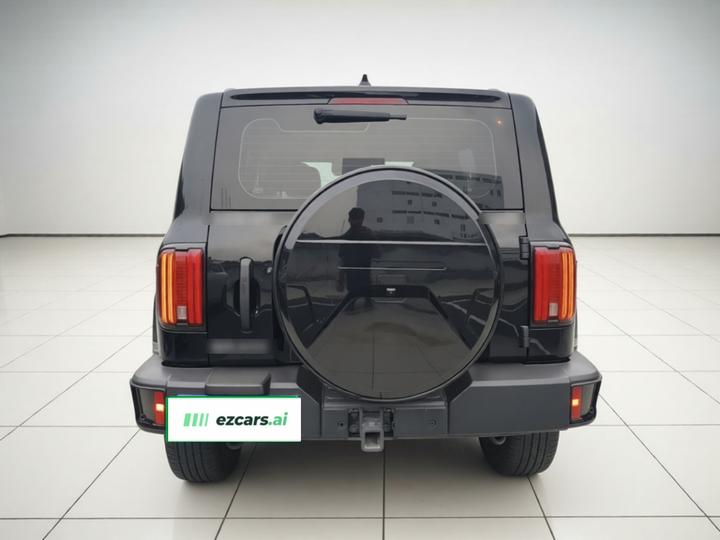 300 2024 2.0T photo 5