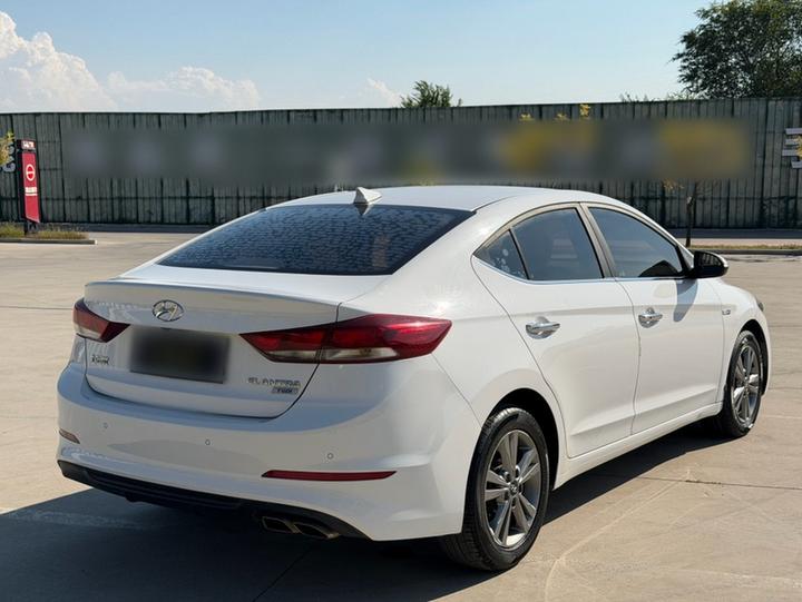 Elantra 2016 1.4T DCT photo 6
