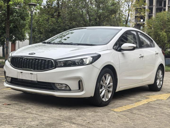 K3 2016 1.6L AT DLX
