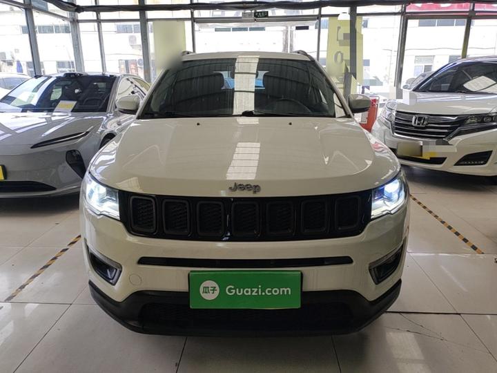 Compass 2017 200T AT photo 2