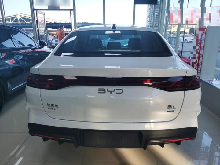 Qin L 2025 DM-i ADAS 80KM Leading photo 5