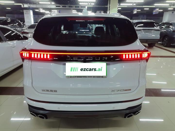X70 PLUS 2021 1.6T DCTPRO 7-Seater photo 3