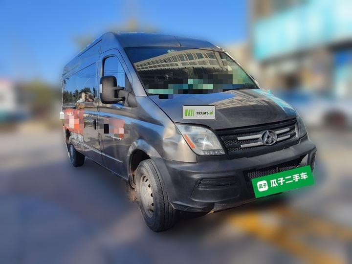 MAXUS V80 2016 2.5T AMTIV Long Wheelbase 7-Seater photo 3