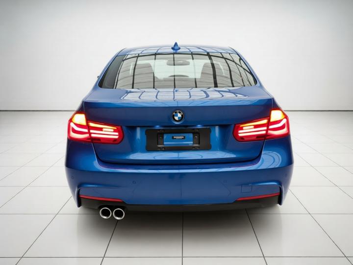 3 Series 2019 320Li M Sport Package photo 3