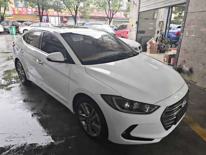 Elantra 2016 1.6L AT Smart Elite photo 3
