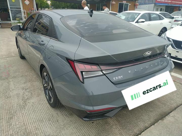 Elantra 2021 1.5L CVT LUX Premium photo 4