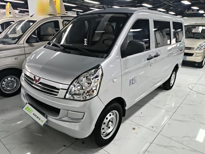 Wuling Rongguang S 2021 1.2L Base 5-SeaterLSI