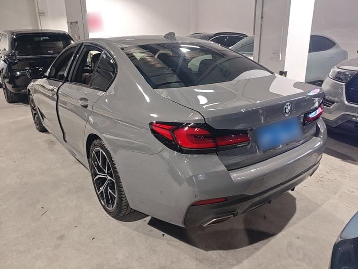 5 Series Imported 2022 Facelift 540i M Sport Package photo 4