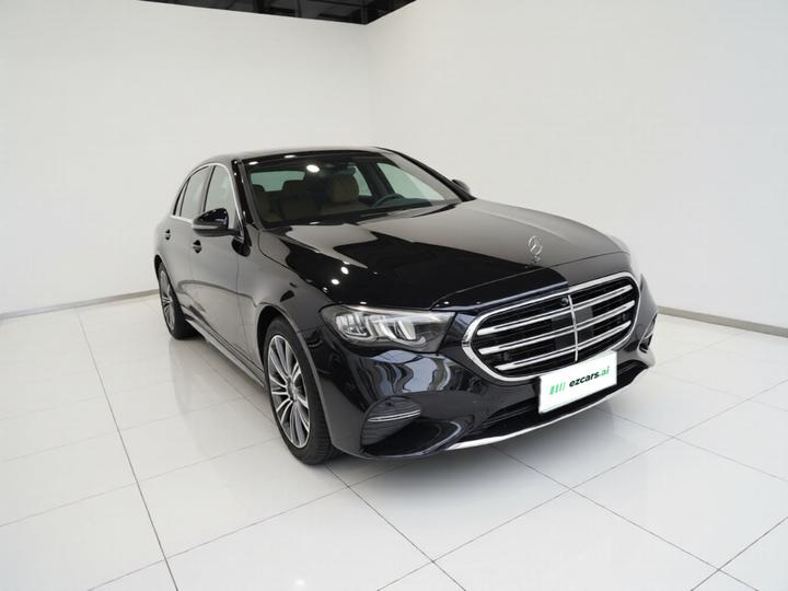 E-Class 2024 E 300 L Luxury photo 3