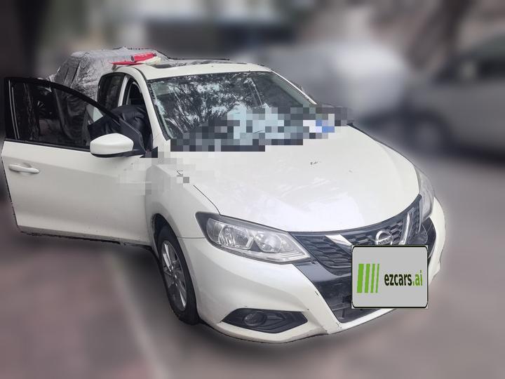 Tiida 2016 1.6L CVT photo 3