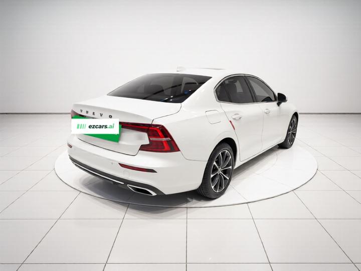 S60 2021 T4 Luxury photo 6