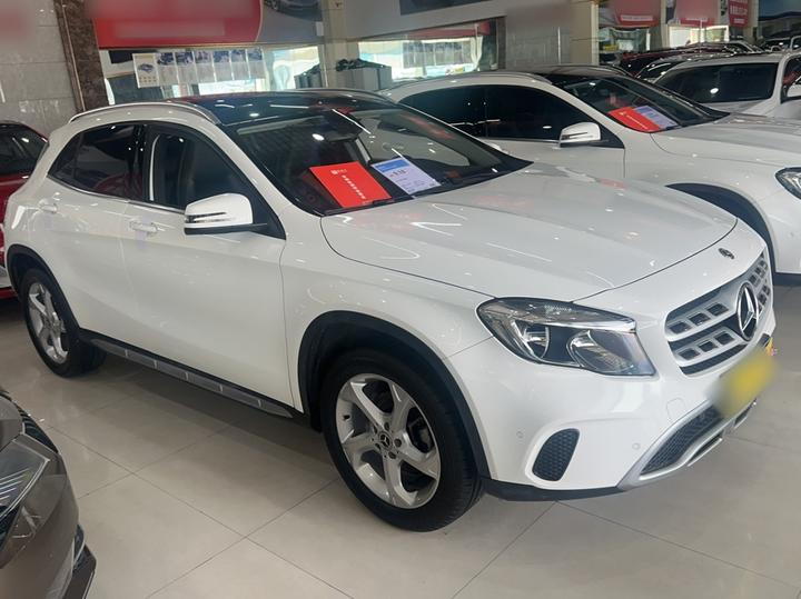 GLA 2019 GLA 200 Dynamic photo 4
