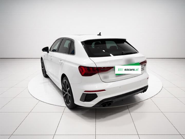 A3 2022 Sportback 35 TFSI Luxury Sport photo 4