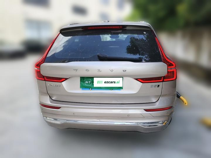 XC60 2023 B5 AWD Luxury photo 3