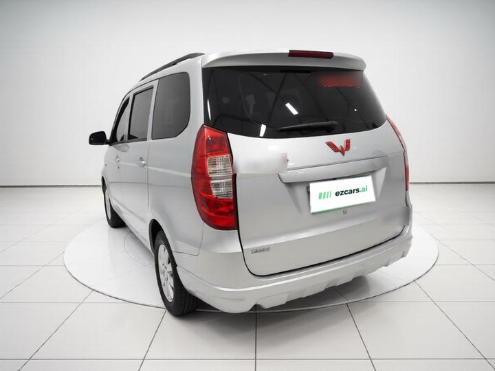Wuling Hongguang 2014 1.5L S Standard photo 4