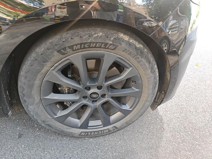 Range Rover Sport 2023 400PS Dynamic SE photo 8