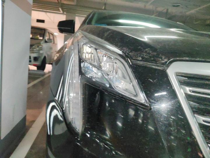 XTS 2018 28T Tech photo 7