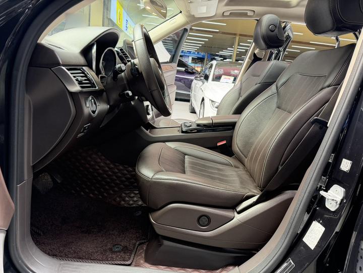 GLE Imported 2016 GLE 320 4MATIC Dynamic photo 6