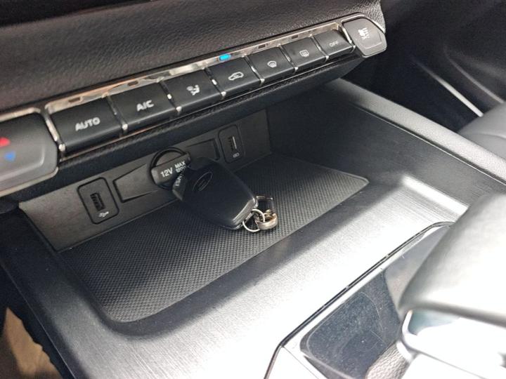 X7 PLUS 2022 1.5T AT 7-Seater photo 8
