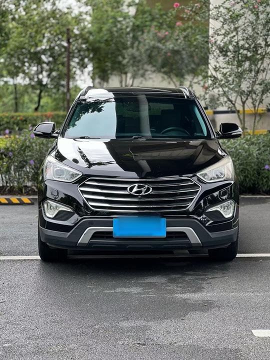 2013 3.0L 7-Seater AWD Luxury photo 2