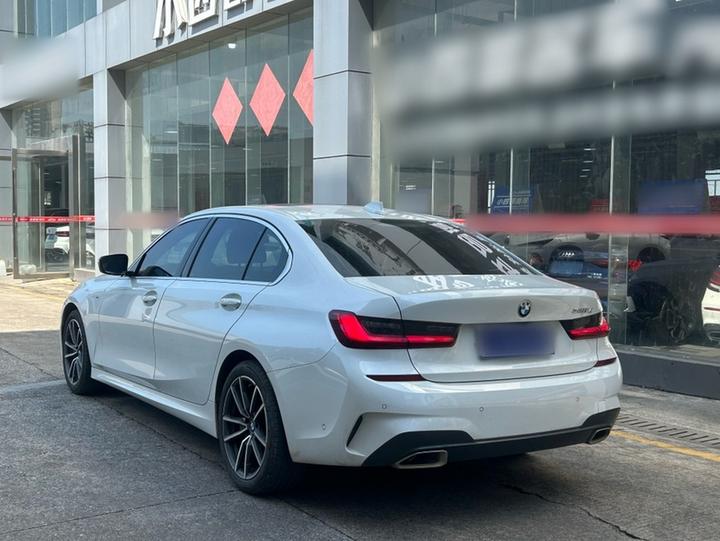 3 Series 2020 Facelift 325Li Launch Edition photo 4