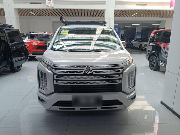 Parallel Import Luxury Diesel 2.3T photo 2