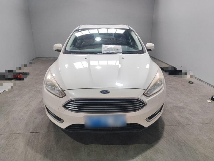 Focus 2017 Sedan EcoBoost 180 AT Elite photo 2