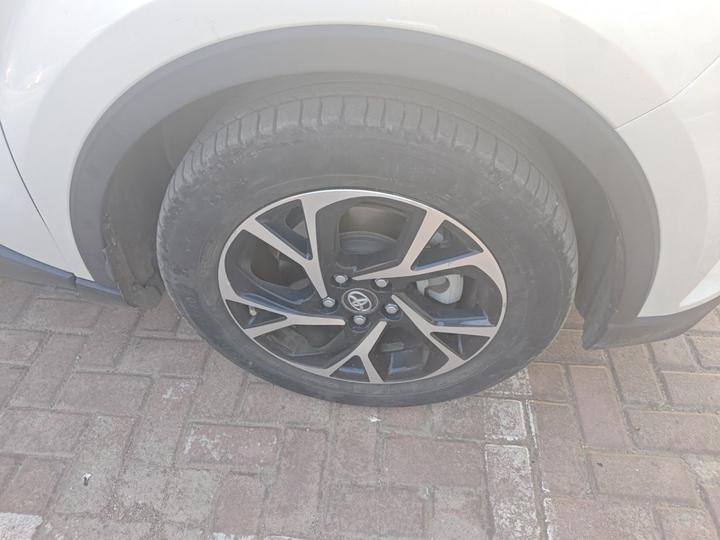 C-HR 2020 2.0L Leading photo 8
