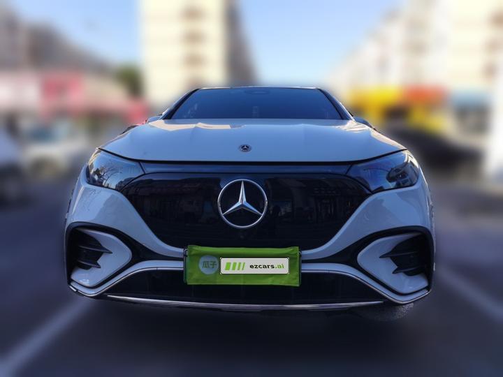 EQE SUV 2023 350 4MATIC photo 2