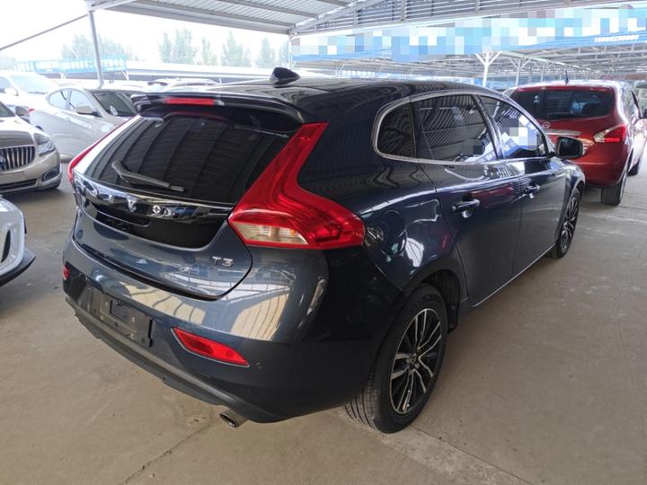 V40 2017 T3 photo 4