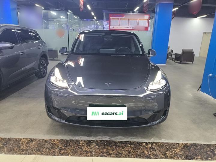 Model Y 2024 RWD photo 2