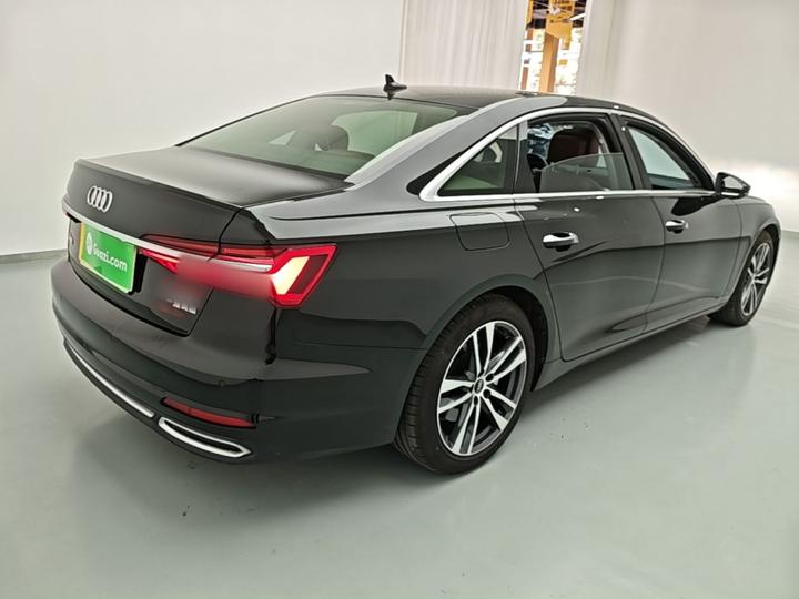 A6L 2022 40 TFSI Luxury photo 4