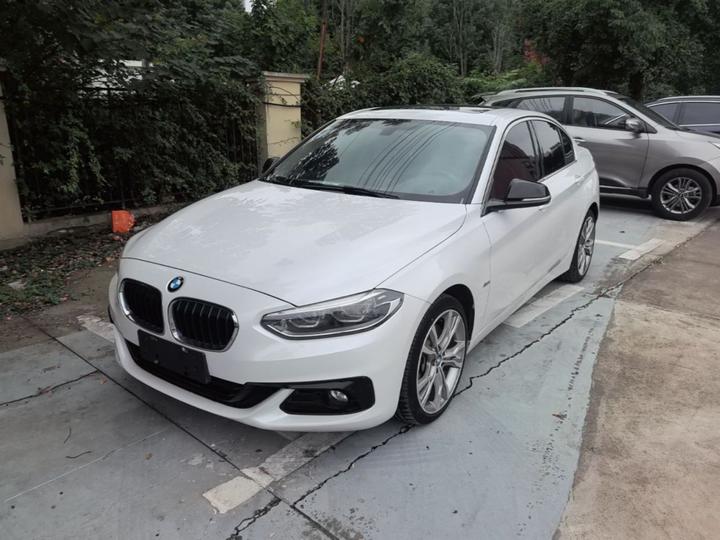 1 Series 2018 120i Design Package