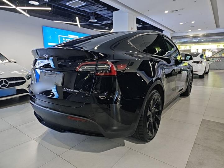 Model Y 2022 Facelift RWD photo 4