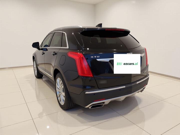 XT5 2018 28E AWD Leading photo 4