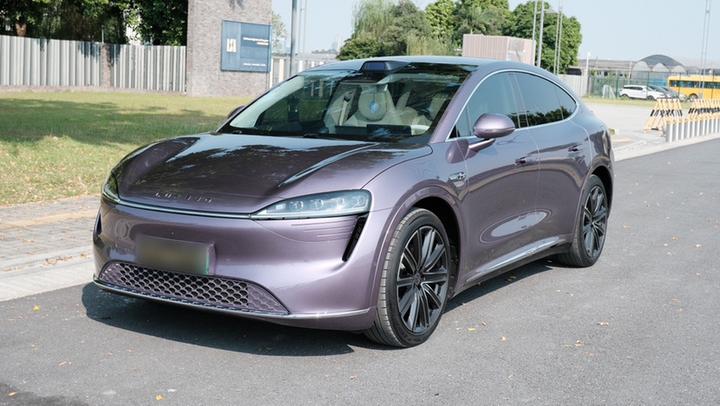 HIMA Luxeed R7 2024 EV 802km Max