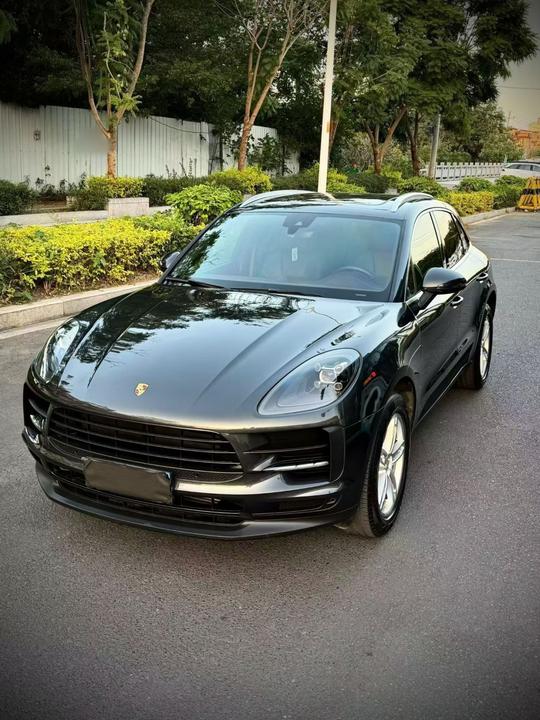 2018 Macan 2.0T