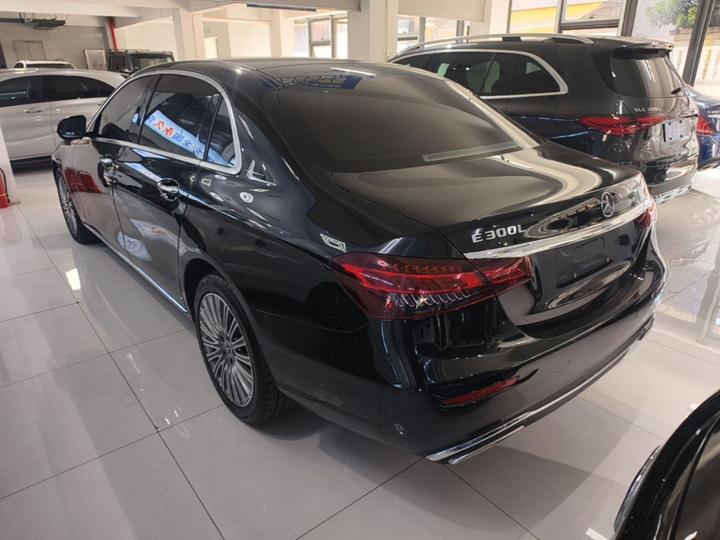 E-Class 2023 Facelift E 300 L Luxury photo 4