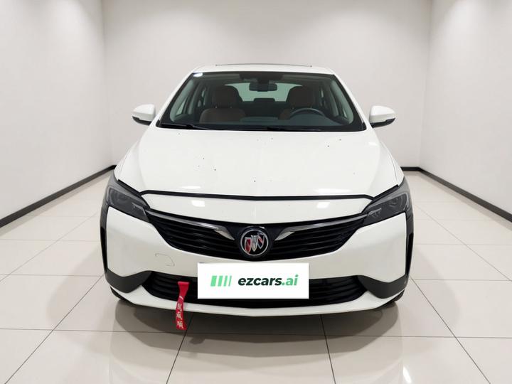 6 2020 PHEV Fashion photo 2